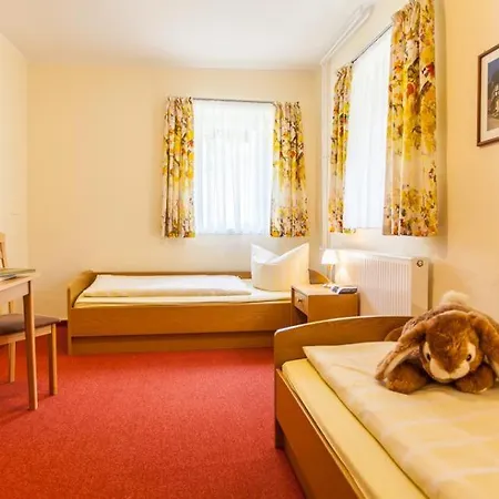 Wanderhotel Sonnebergbaude Hotel