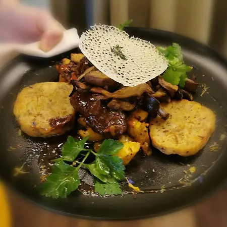 Wanderhotel Sonnebergbaude 3*