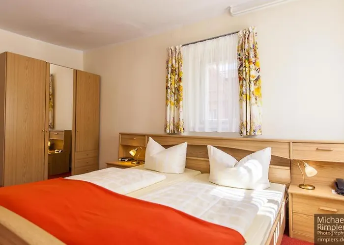 Wanderhotel Sonnebergbaude ترسدورف
