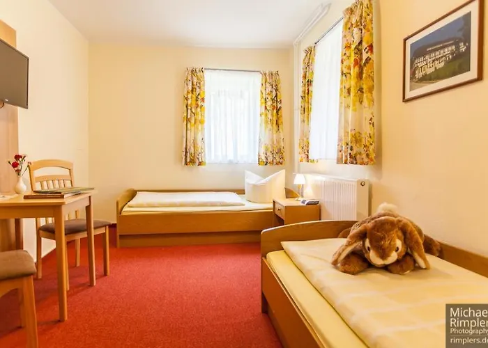 Wanderhotel Sonnebergbaude فندق