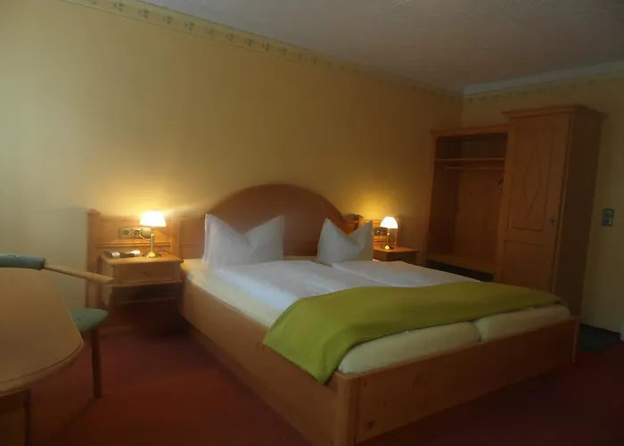 Wanderhotel Sonnebergbaude 3* ترسدورف